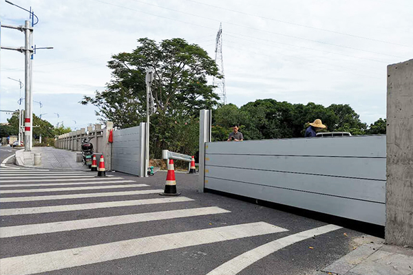 Top Tips for Maintaining and Storing Demountable Flood Barriers