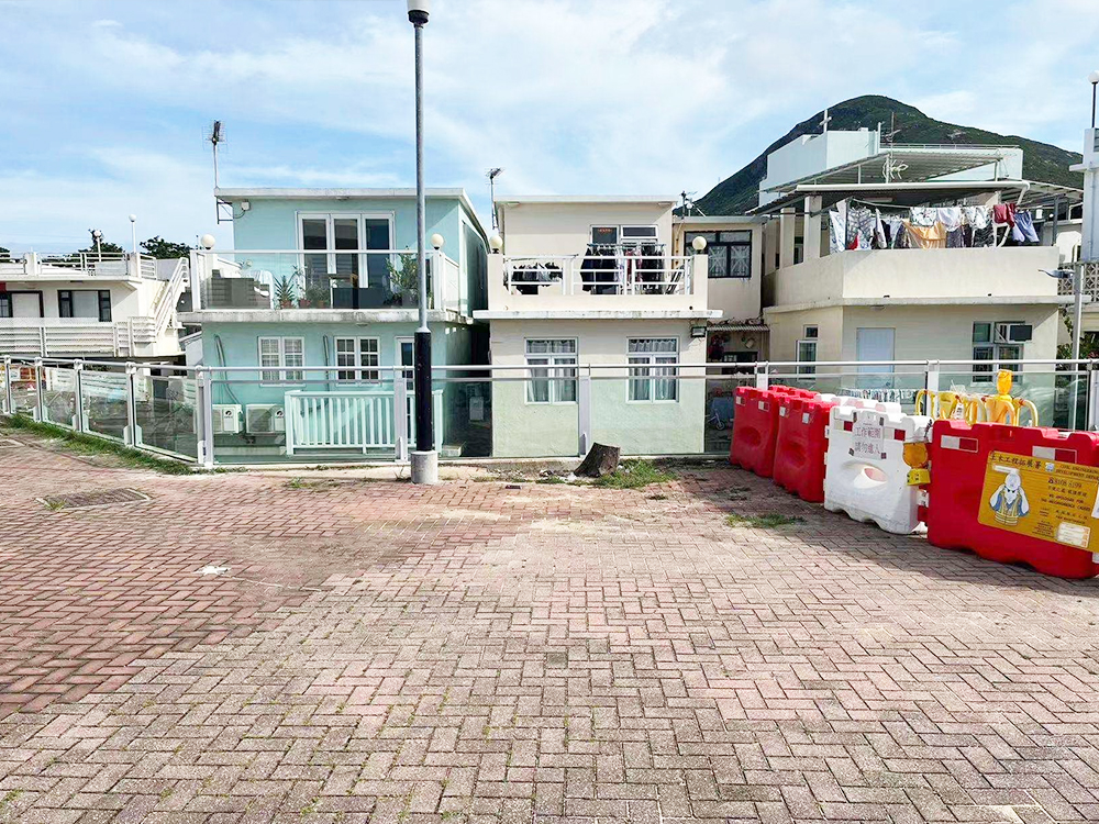 HONGKONG glass flood barrier