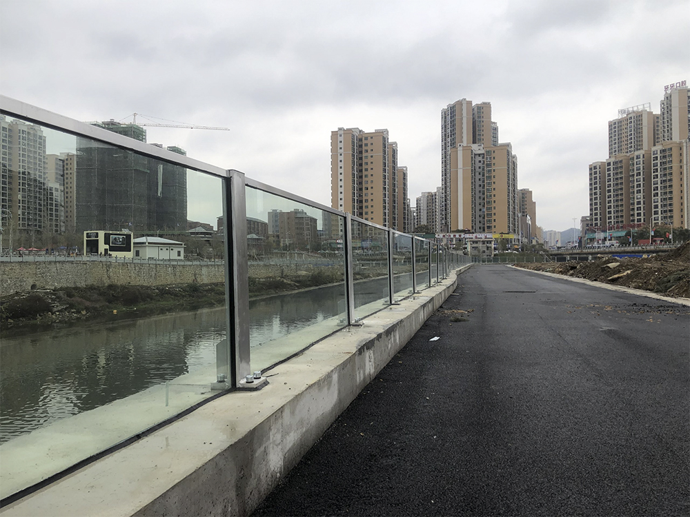 Loudi flood control glass wall